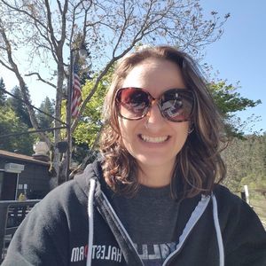 Meet your Posher, Marcia